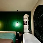 Emerald Vendégház Tirana